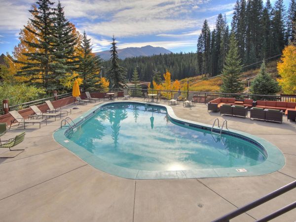 Ski in/Ski out Breckenridge Vacation Condo Sleeps 16 Guests