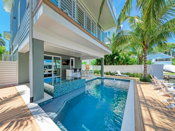 Breathtaking Bradenton Beach Luxury Pool Home Walk To Beach