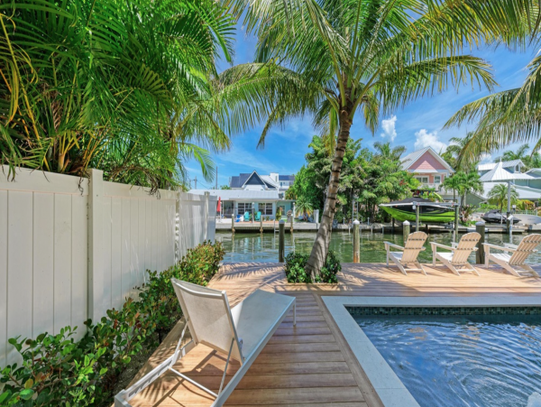 Breathtaking Bradenton Beach Luxury Pool Home Walk To Beach