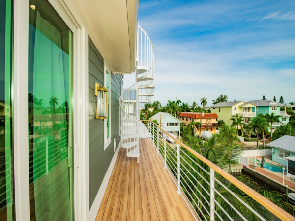 Breathtaking Bradenton Beach Luxury Pool Home Walk To Beach