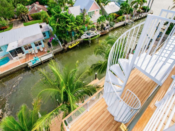 Breathtaking Bradenton Beach Luxury Pool Home Walk To Beach