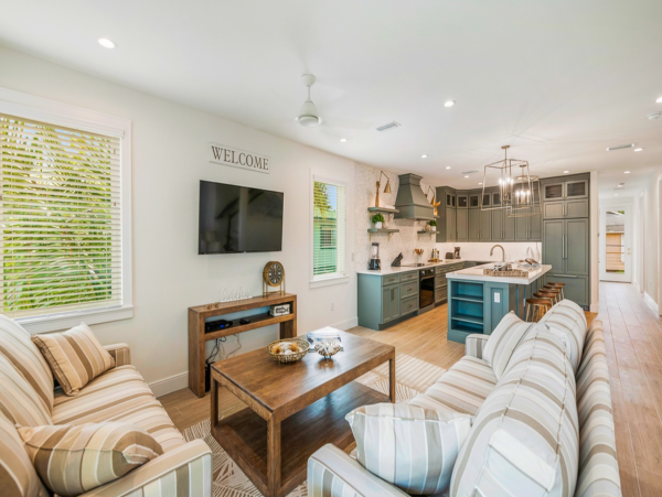 Breathtaking Bradenton Beach Luxury Pool Home Walk To Beach
