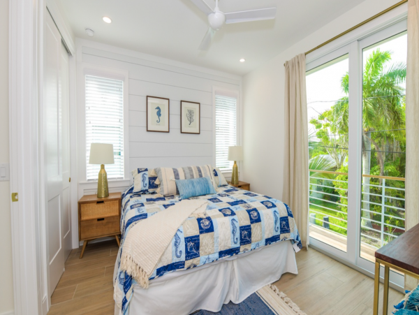 Breathtaking Bradenton Beach Luxury Pool Home Walk To Beach