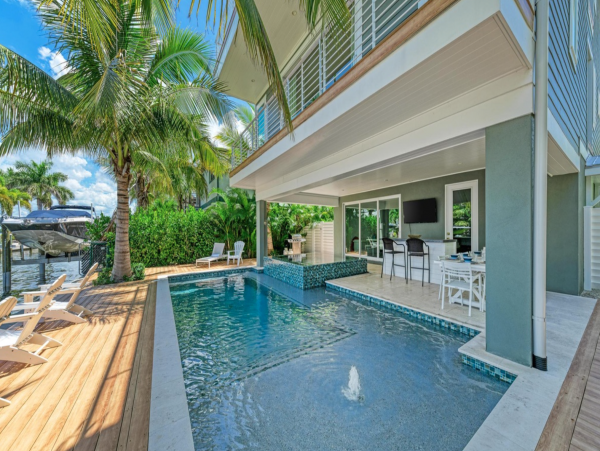 Breathtaking Bradenton Beach Luxury Pool Home Walk To Beach