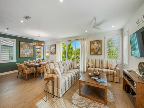 Breathtaking Bradenton Beach Luxury Pool Home Walk To Beach
