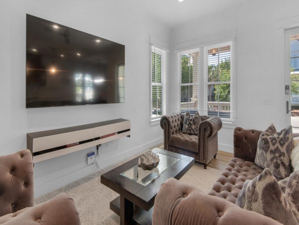 Grayton Beach Vacation Home Sleeps 10 Guests