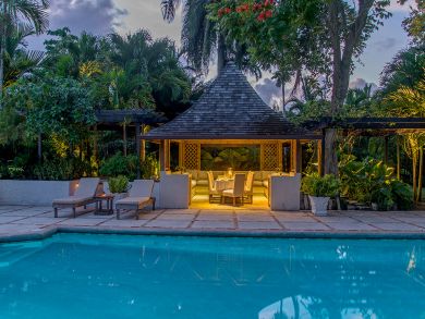 Jamaica Home 932397