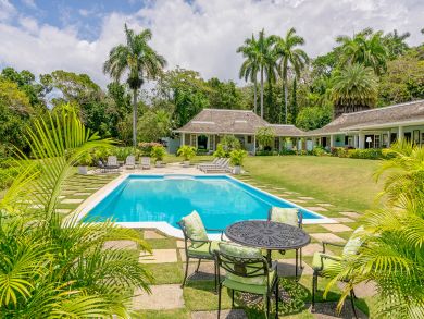 Jamaica Home 932399