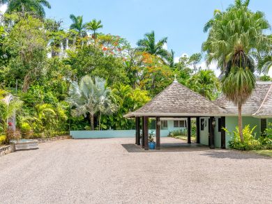 Jamaica Home 932399