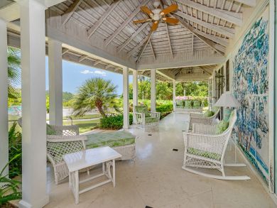 Jamaica Home 932399