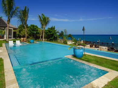 Jamaica Home 932403