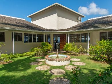 Jamaica Home 932407