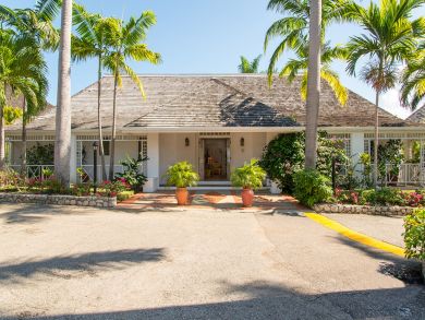 Jamaica Home 932411
