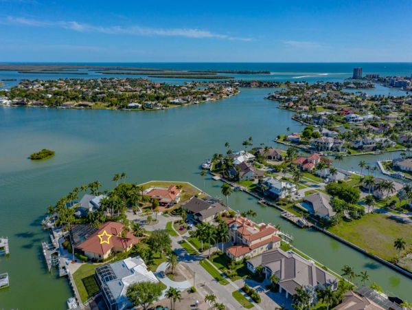 Four Bedroom Bay View Pool Home in Marco Island