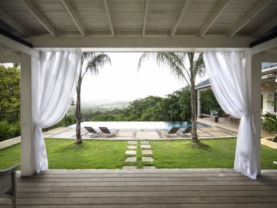 Jamaica Home 932418