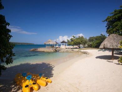 Jamaica Home 932420