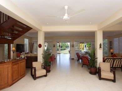 Jamaica Home 932420