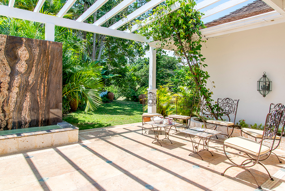Jamaica Home 932427