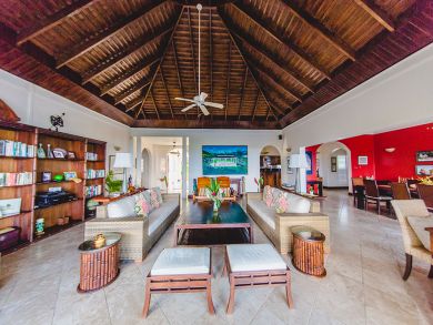 Jamaica Home 932434