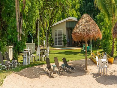 Jamaica Home 932444