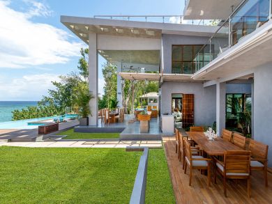 Jamaica Home 932515