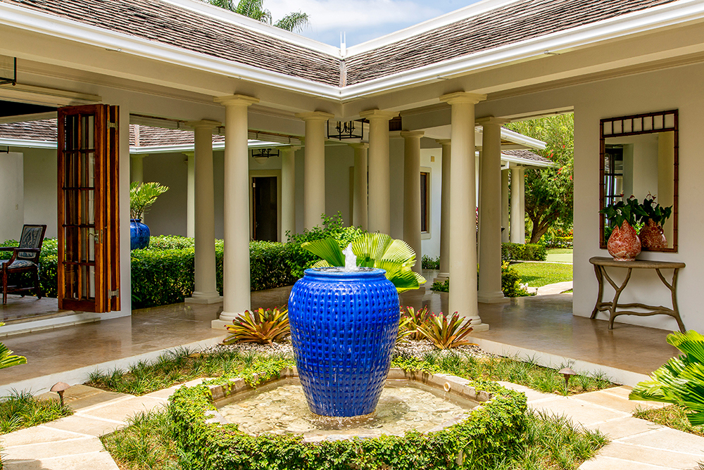Jamaica Home 932524