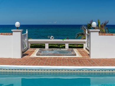 Jamaica Home 932525