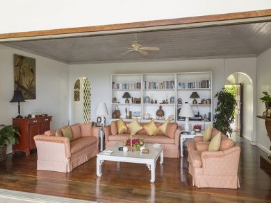 Jamaica Home 932526
