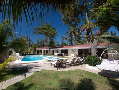Jamaica Home 932528