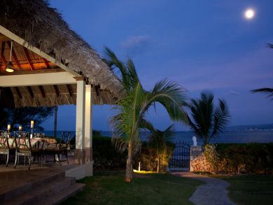 Jamaica Home 932528