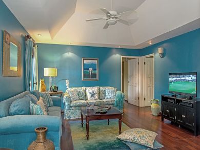 Jamaica Home 932535