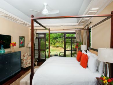 Jamaica Home 932536