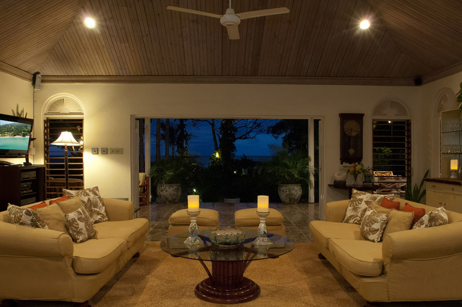 Jamaica Home 932538