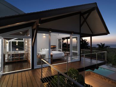 Jamaica Home 932540