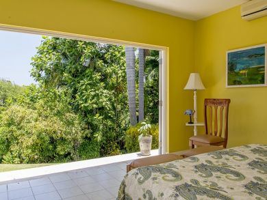 Jamaica Home 932545
