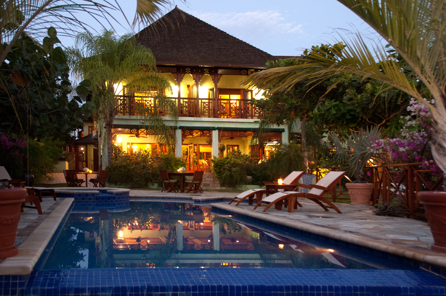Jamaica Home 932546