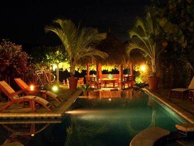 Jamaica Home 932546