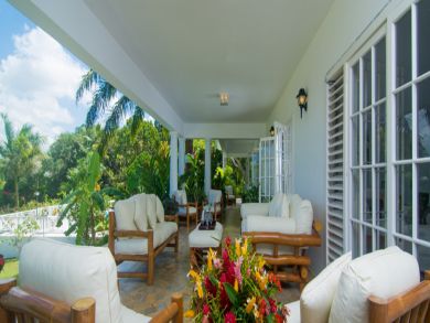 Jamaica Home 932547
