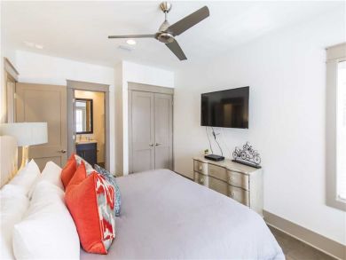 Dune Allen 6 Bedroom Home Private Pool Close to Beach