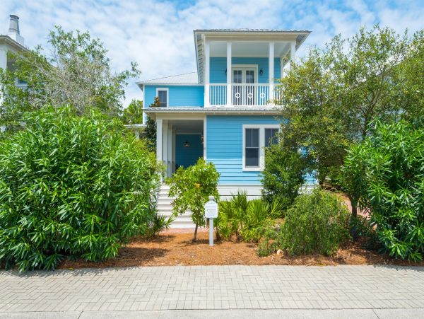 Charming Vacation Home Rental on Santa Rosa Beach.
