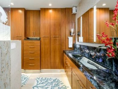 Luxury Beachfront Vacation Condo in Kihei Sleeps 8 Guests