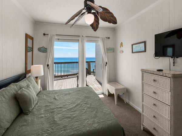 Full Ocean View from This Lovely Vacation Home