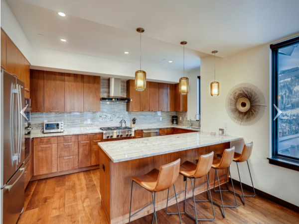 ]Walk to Lift Vacation Rental with Vail Mountain View