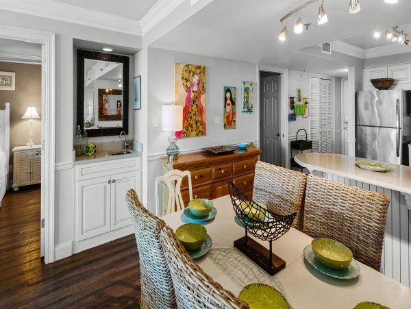 Santa Rosa Beach Vacation Condo Two Bedrooms Communal Pool
