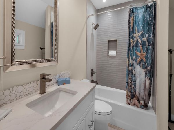 Luxury Vacation Home just a 3 Minute Walk from the Beach