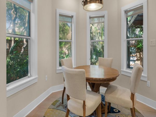 Luxury Vacation Home just a 3 Minute Walk from the Beach
