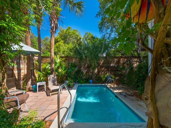 Luxury Vacation Home just a 3 Minute Walk from the Beach