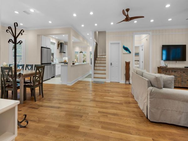 Luxury Vacation Home just a 3 Minute Walk from the Beach