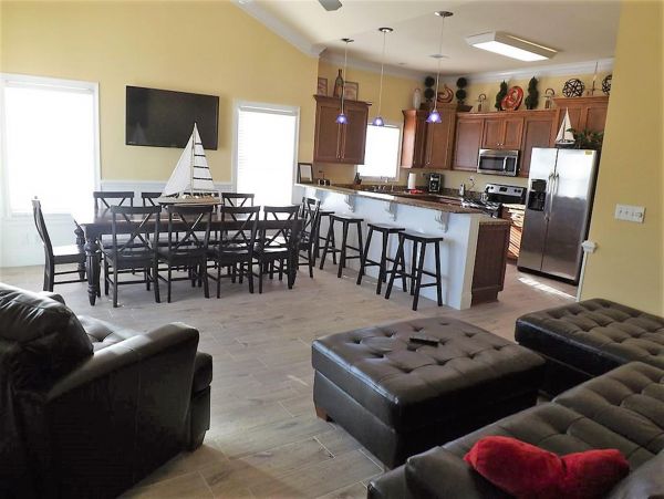 Ten Bedrooms Seagrove Vacation Home on Beach with Pool