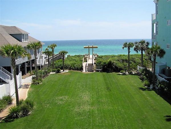 Ten Bedrooms Seagrove Vacation Home on Beach with Pool